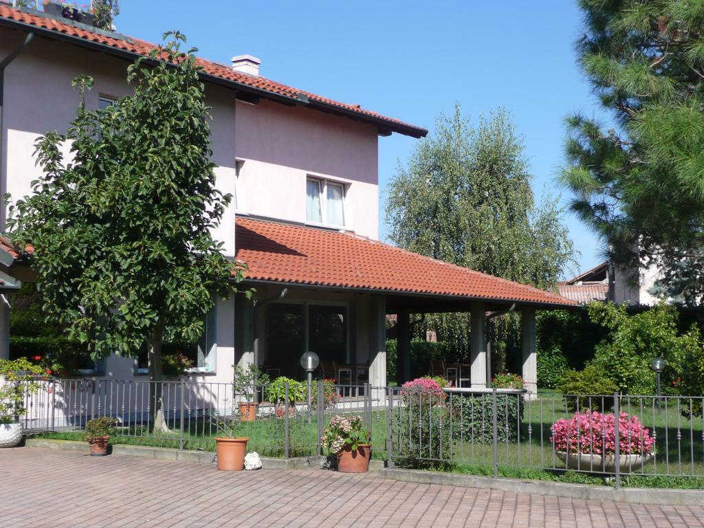 Cravero Rooms Caltignaga Εξωτερικό φωτογραφία